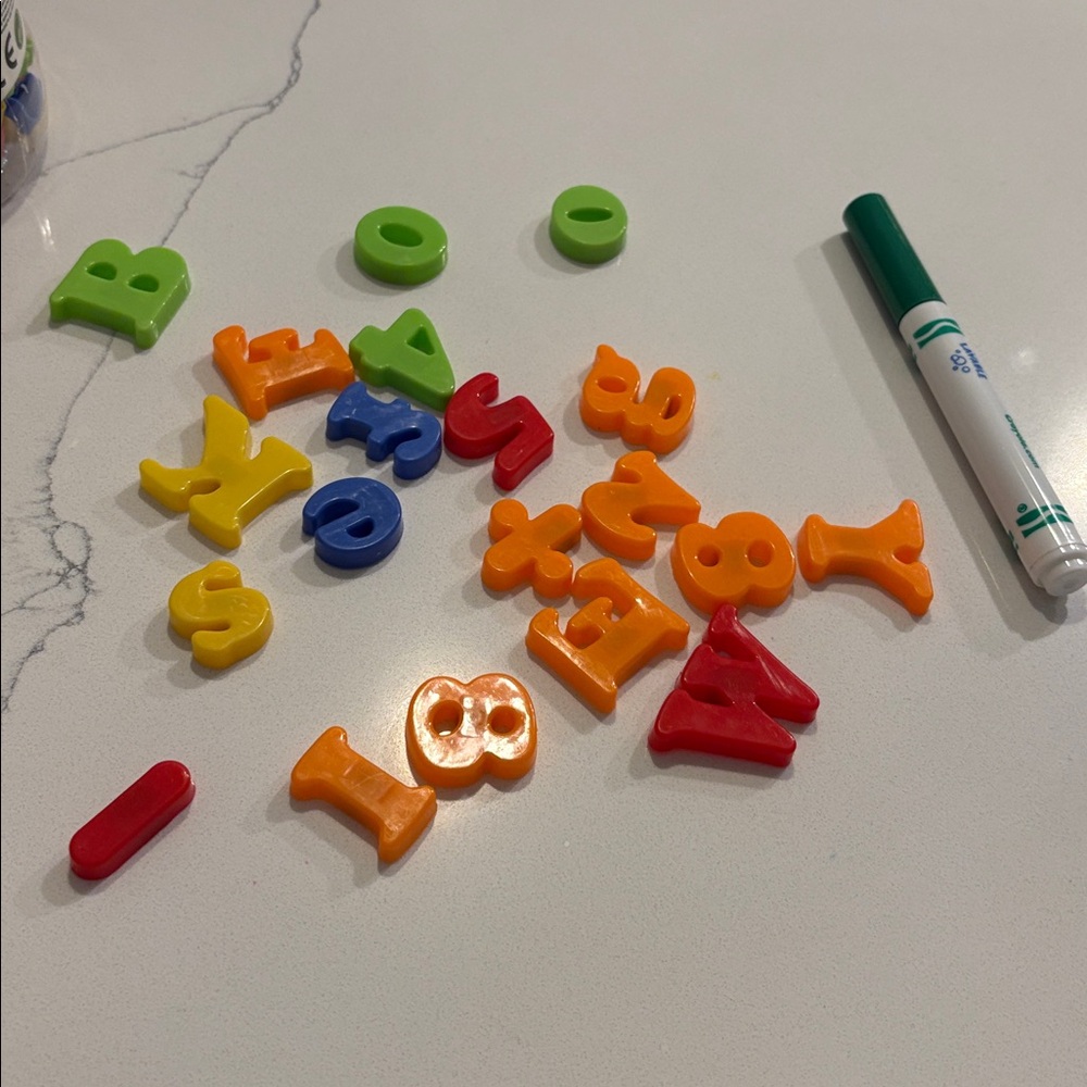 Magnetic Letters Set - Multicolor - Picture 2 of 2